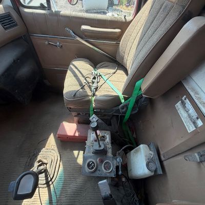 Sale Photo Thumbnail #27: 1-1993 Ford L8000 Dump Truck

8.3L 6 cylinder Diesel

Runs, drives and works as it should.

496882 miles