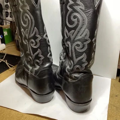 Justin Boots Black Leather Western Cowboy Boots White Embroidery Style 1403 Size 10 2E