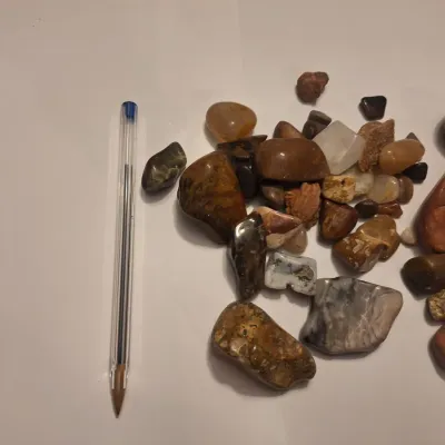 Assorted Polished Tumbled Stones Rocks & Mineral Specimens Mixed Colors Sizes