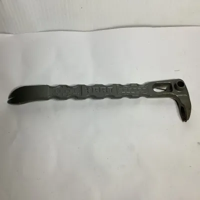 Hart 4-in-1 Multi-Function Demolition Pry Bar Nail Puller Wrecking Tool