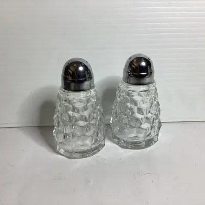 Salt and pepper shaker- vintage glass