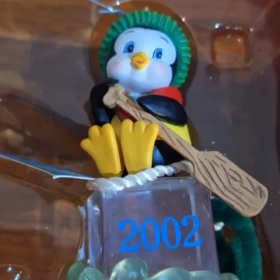 Hallmark Keepsake Ice Pals 2002 Dated Penguin Canoe Christmas Ornament – Original Box