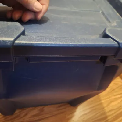 Sterilite Large Blue Plastic Storage Tote Bin with lid SEE NOTES