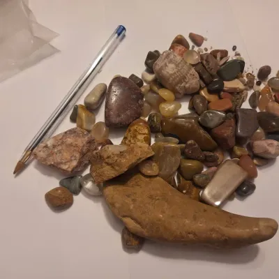 Assorted Polished Tumbled Stones Rocks & Mineral Specimens Mixed Colors Sizes