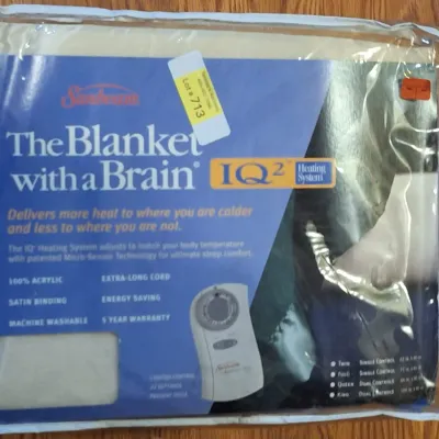 Sunbeam IQ² “Blanket with a Brain” Twin Size Electric Heated Blanket 22 Settings