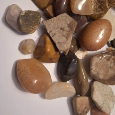 Assorted Polished Tumbled Stones Rocks & Mineral Specimens Mixed Colors Sizes