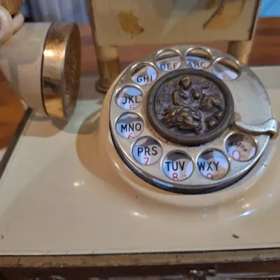 Vintage Ornate French Provincial Style Rotary Telephone Cream & Gold Decorative Cherub Base