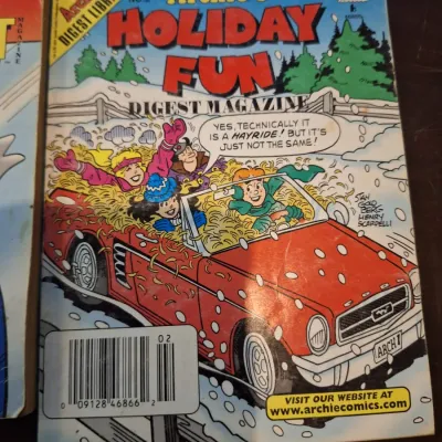 Archie Comics Digest Lot – Jughead’s Double Digest No. 65, Archie’s Double Digest No. 116 & Archie’s Holiday Fun No. 2