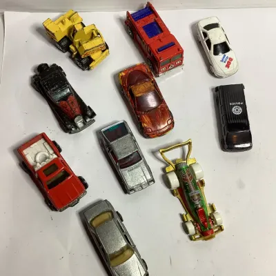 Vintage Die-Cast Toy Car Lot – Hot Wheels, Matchbox & Assorted Vehicles, Race Cars, Fire Truck, Police Car