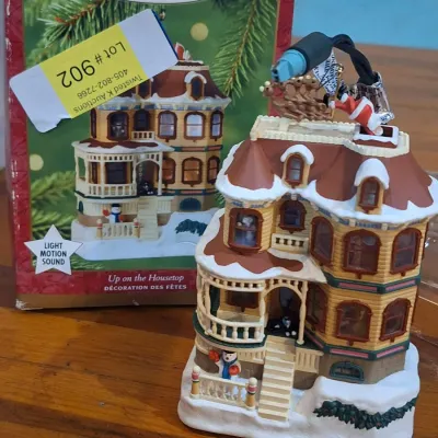 Hallmark Keepsake “Up on the Housetop” Victorian House Christmas Ornament – Light Motion & Sound