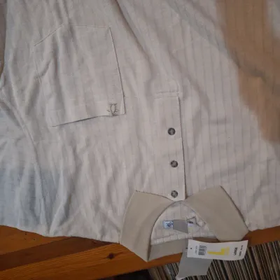 2 Grand Slam Men’s Polo Golf Shirts – Large – Performance & Munsingwear – Cream/Tan