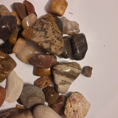 Assorted Polished Tumbled Stones Rocks & Mineral Specimens Mixed Colors Sizes