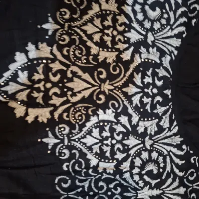 BL.E.U. Women’s Size Medium Black & White Ornate Embroidered Short Sleeve Top