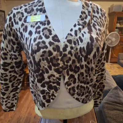 Chicos size 1 (or size XL) Leopard Animal Print Open Front 3/4 Sleeve Knit Cardigan