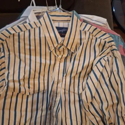 Lot of 6 Men's Long Sleeve Button-Up Shirts Wrangler Stetson Carhartt Homestead Striped Plaid