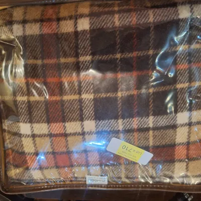 Vintage Pendleton 100% Virgin Wool Plaid Stadium Blanket Robe in a Bag USA