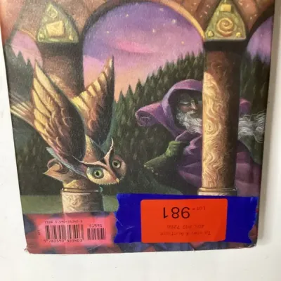Harry Potter and the Sorcerer’s Stone J.K. Rowling Paperback Scholastic – ISBN 0-590-35340-3