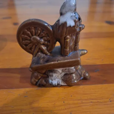 ceramic sat shaker- figural cannon