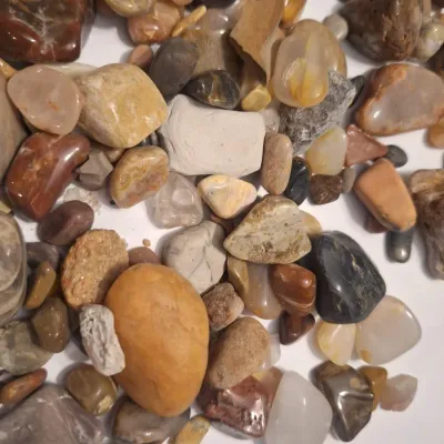 Assorted Polished Tumbled Stones Rocks & Mineral Specimens Mixed Colors Sizes