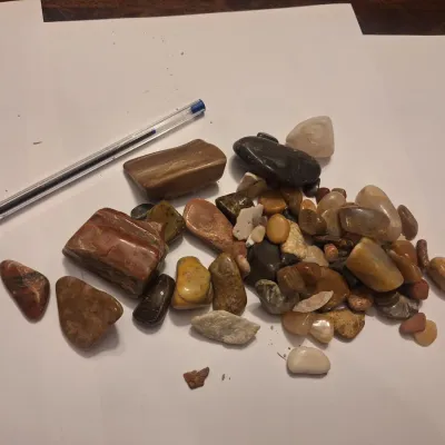 Assorted Polished Tumbled Stones Rocks & Mineral Specimens Mixed Colors Sizes