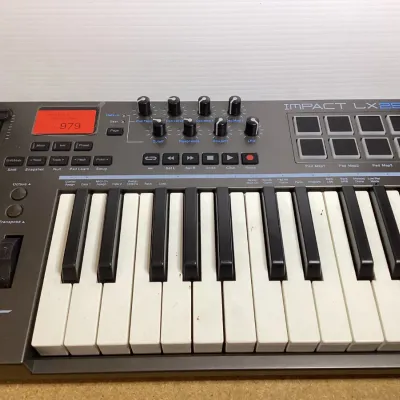 Nektar Impact LX25+ 25-Key USB MIDI Controller Keyboard with 8 Pads & User Guide