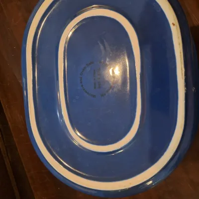 Anchor Hocking 2 Qt Blue Glass Casserole Baking Dish with Lid Microwave & Oven Safe