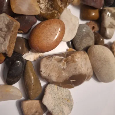Assorted Polished Tumbled Stones Rocks & Mineral Specimens Mixed Colors Sizes