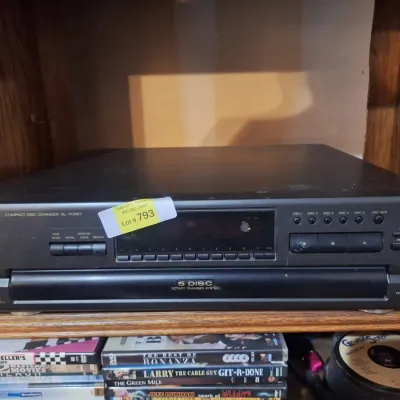 Vintage 1995 Technics SL-PD687 5-Disc Rotary Compact Disc CD Changer Player Made in Japan