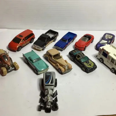 Vintage Hot Wheels & Matchbox Die-Cast Toy Vehicle Lot – 11 Cars, Trucks, RV, Hot Rod & Specialty Vehicles