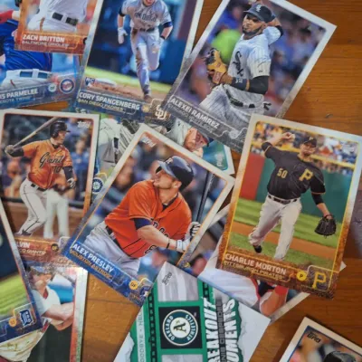Large Lot of Topps Baseball Trading Cards – MLB Players, Rookies & Inserts