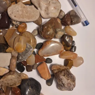 Assorted Polished Tumbled Stones Rocks & Mineral Specimens Mixed Colors Sizes