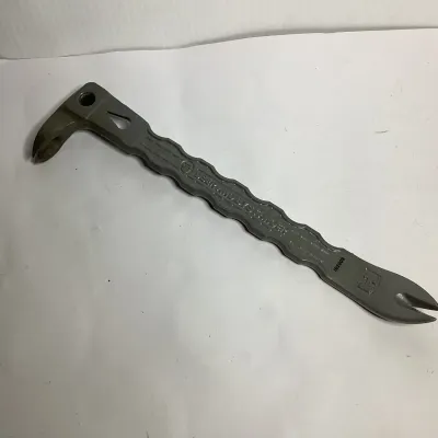 Hart 4-in-1 Multi-Function Demolition Pry Bar Nail Puller Wrecking Tool