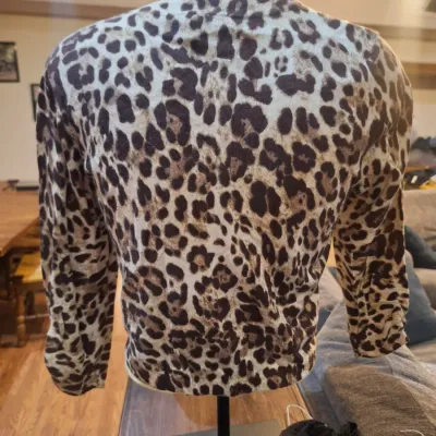 Chicos size 1 (or size XL) Leopard Animal Print Open Front 3/4 Sleeve Knit Cardigan