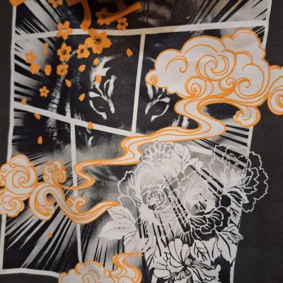 Fearless tiger graphic pullover hoodie size small- read description.