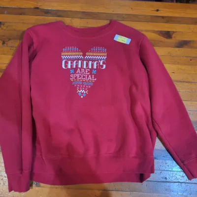 Hanes Soft Sweats XL/XG Red “Grandma’s Are Special” Graphic Crewneck Sweatshirt