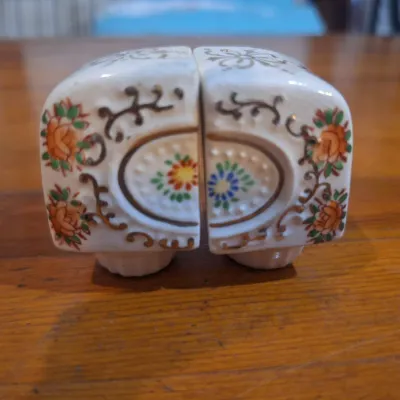 Vintage Made in Occupied Japan Porcelain Floral Salt & Pepper Shaker Set