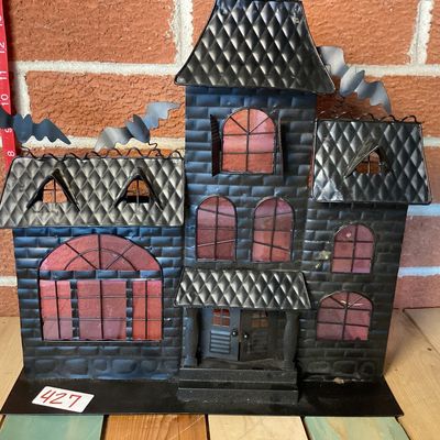 Yankee Candle Co. Metal Haunted House Tea Light Holder