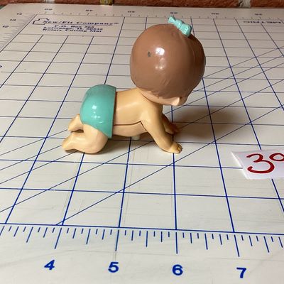 Vintage 1977 Tomy Wind-Up Crawling Baby Toy