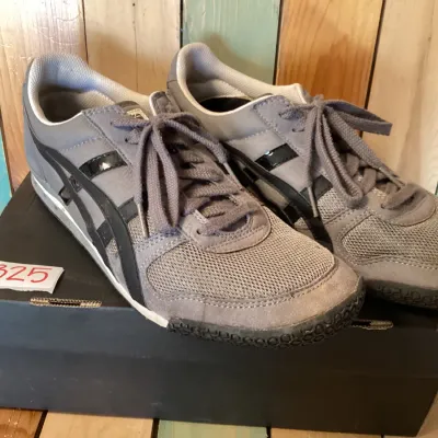 Onitsuka Tiger Ultimate 81 Charcoal/Black Sneakers - Size US Men's 11