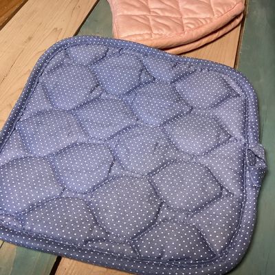 Vintage Bundt Pan, Tupperware Cake Taker & Kitchen Linens Lot