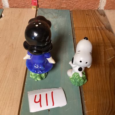 Vintage Peanuts Snoopy and Lucy Ceramic Salt & Pepper Shakers