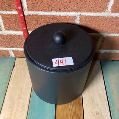 Vintage Matte Black Insulated Ice Bucket with Lid