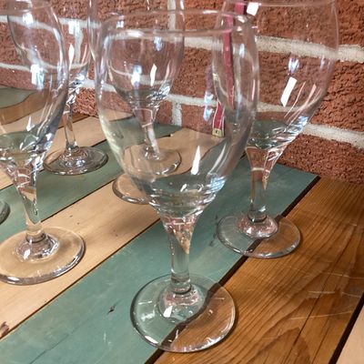 Set of 6 Clear Glass Wine Goblets