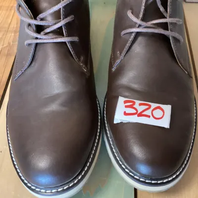 Tommy Hilfiger Men's Brown Leather Chuka Boots - Size 11