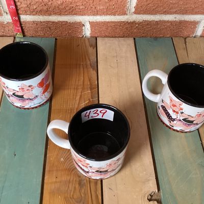 Vintage 1996 Flowers, Inc. Balloons Dancing Pigs Coffee Mugs - Set of 3