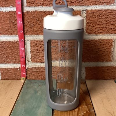 Ello 20 oz Glass Water Bottle with Silicone Sleeve