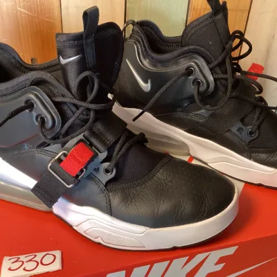 Nike Air Force 270 Black Metallic Silver Sneakers - Men's Size 11