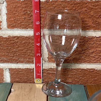 Set of 6 Clear Glass Wine Goblets