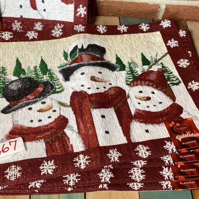 St. Nicholas Square Yuletide Snowman Table Runner & Placemats Set