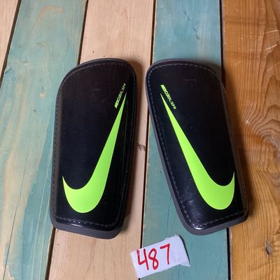 Nike Mercurial Slip-In Soccer Shin Guards - Size Medium